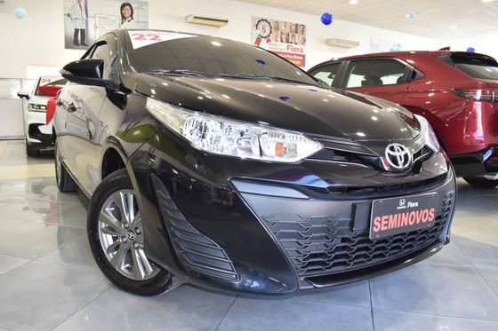 TOYOTA YARIS 1.5 16V FLEX XL PLUS CONNECT MULTIDRIVE